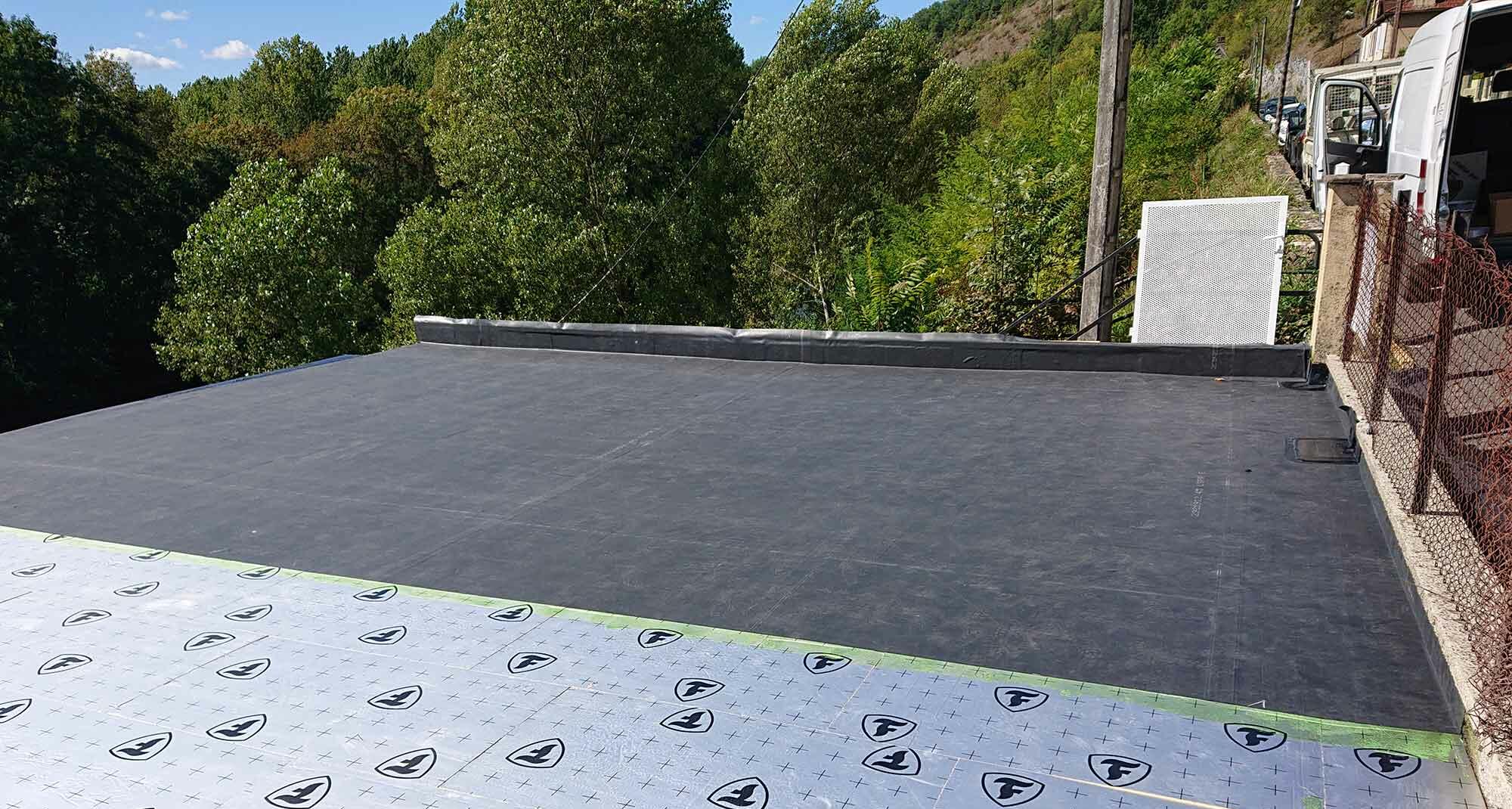 Mise en oeuvre du système d’étanchéité Firestone avec isolant